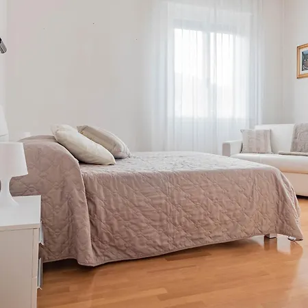 Il Di Diana Apartament Mandello del Lario